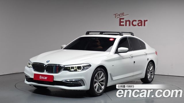 BMW 5-Series 520i Luxury