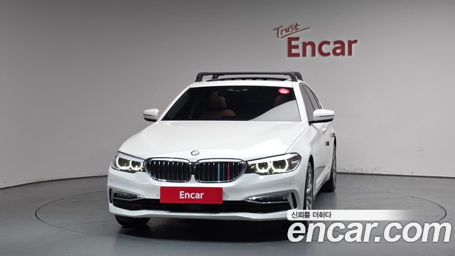 BMW 5-Series 520i Luxury