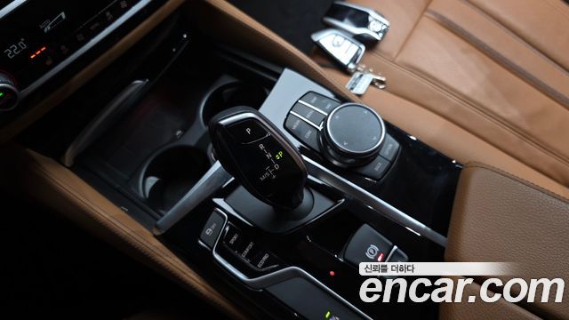 BMW 5-Series 520i Luxury