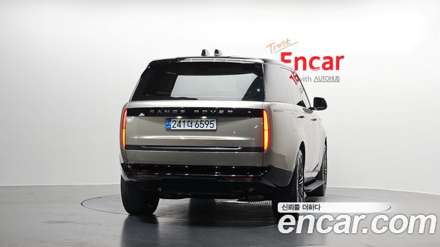 Land Rover Range Rover P530 Autobiography Long Wheel Base