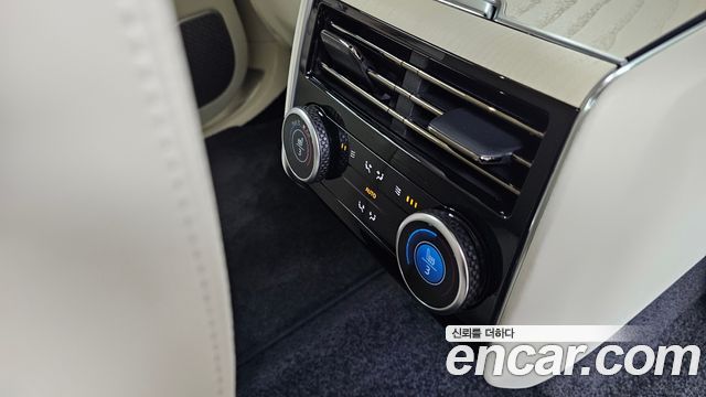 Land Rover Range Rover P530 Autobiography Long Wheel Base