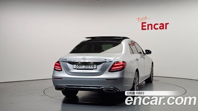 Mercedes-Benz E-Class E400 4MATIC Exclusive
