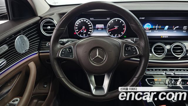 Mercedes-Benz E-Class E400 4MATIC Exclusive