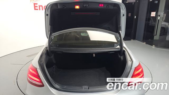 Mercedes-Benz E-Class E400 4MATIC Exclusive