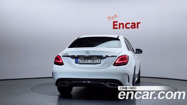 Mercedes-Benz C-Class C200 AMG Line