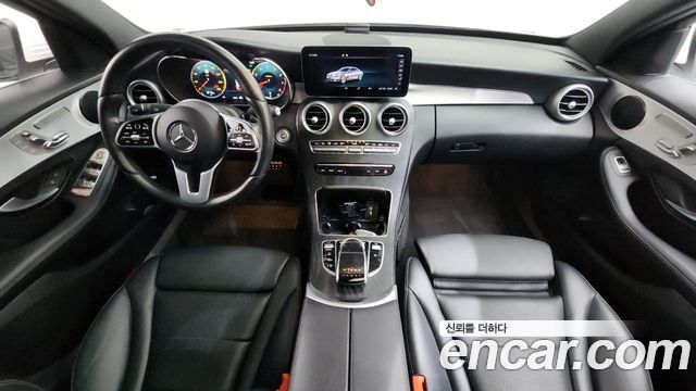 Mercedes-Benz C-Class C200 AMG Line