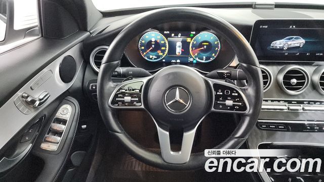 Mercedes-Benz C-Class C200 AMG Line