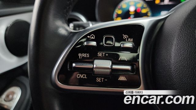 Mercedes-Benz C-Class C200 AMG Line