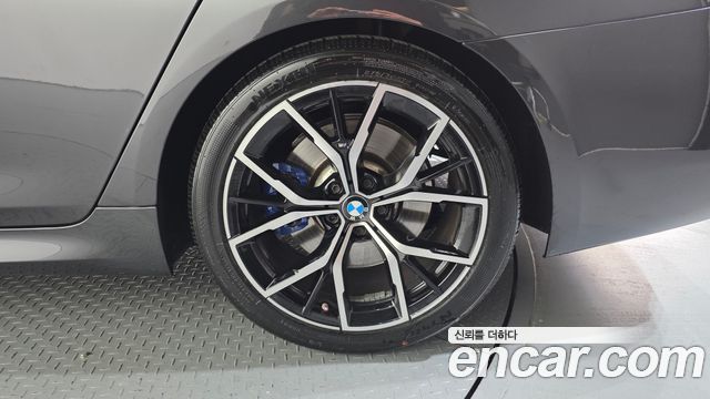 BMW 5-Series 530i xDrive M Sport Package