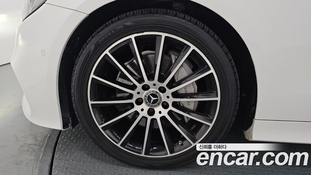 Mercedes-Benz E-Class E220d Cabriolet