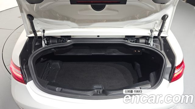 Mercedes-Benz E-Class E220d Cabriolet