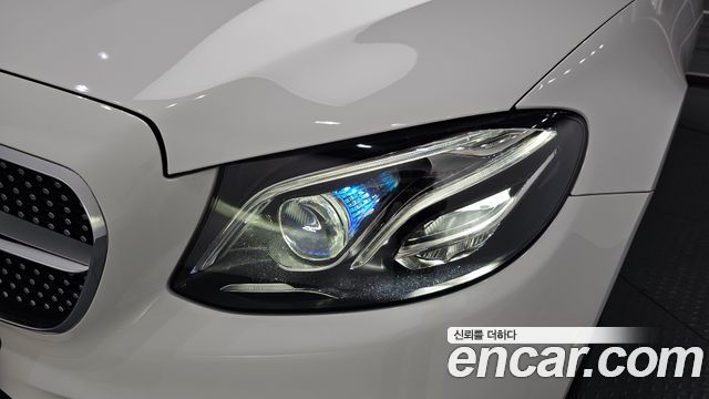 Mercedes-Benz E-Class E220d Cabriolet