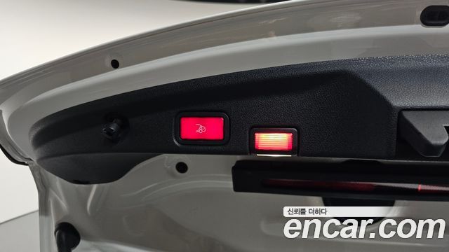 Mercedes-Benz E-Class E220d Cabriolet