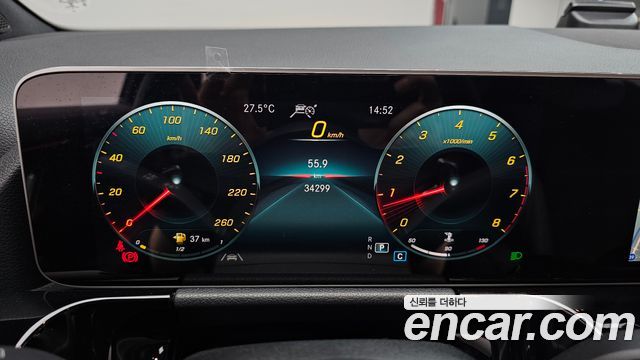 Mercedes-Benz GLA-Class GLA250 4MATIC