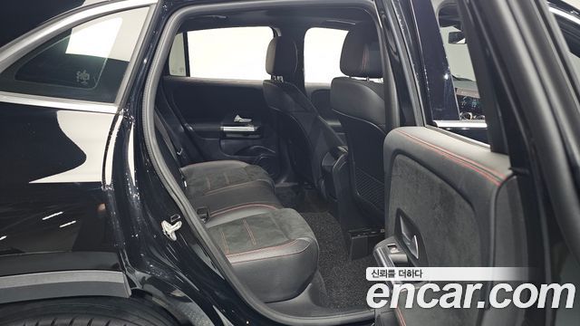 Mercedes-Benz GLA-Class GLA250 4MATIC