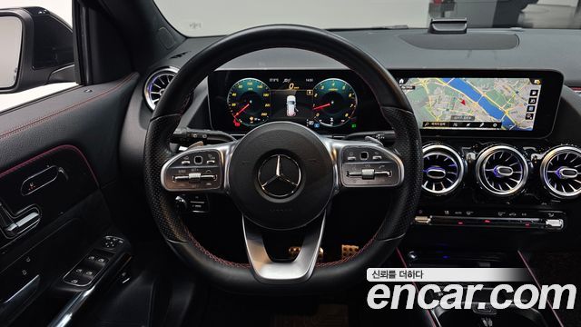 Mercedes-Benz GLA-Class GLA250 4MATIC