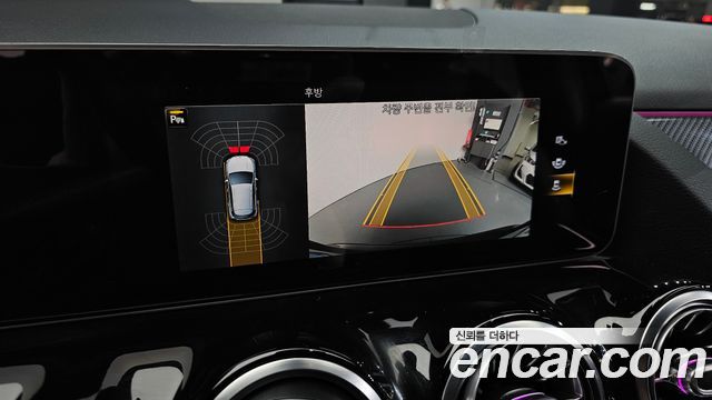 Mercedes-Benz GLA-Class GLA250 4MATIC