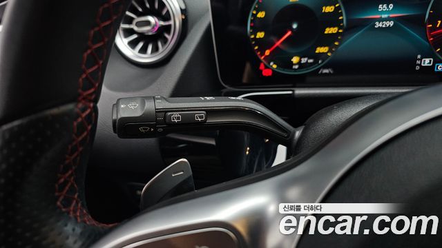 Mercedes-Benz GLA-Class GLA250 4MATIC