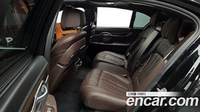 BMW 7-Series 740d xDrive Design Pure Excellence