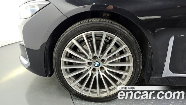 BMW 7-Series 740d xDrive Design Pure Excellence