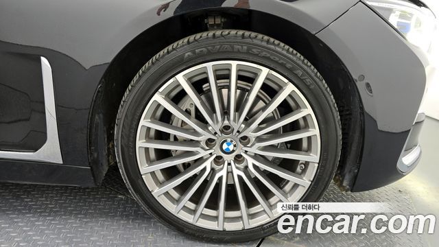 BMW 7-Series 740d xDrive Design Pure Excellence