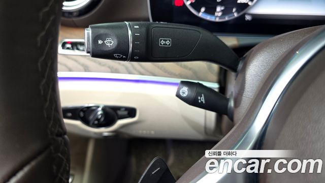 Mercedes-Benz E-Class E300 4MATIC Exclusive