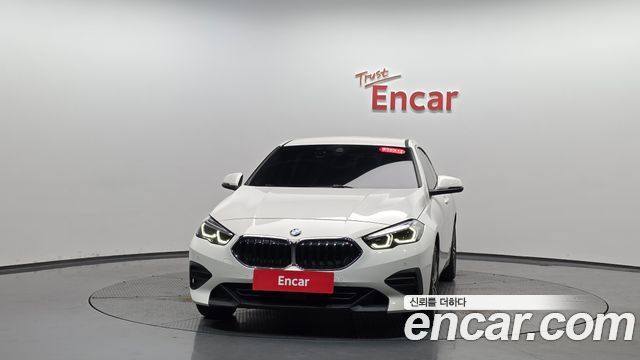 BMW 2-Series 220i Advantage