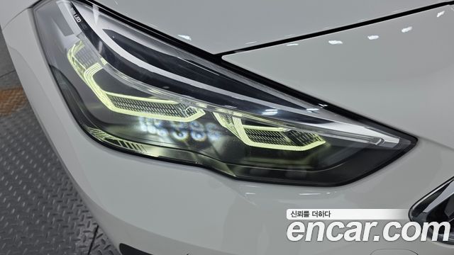 BMW 2-Series 220i Advantage