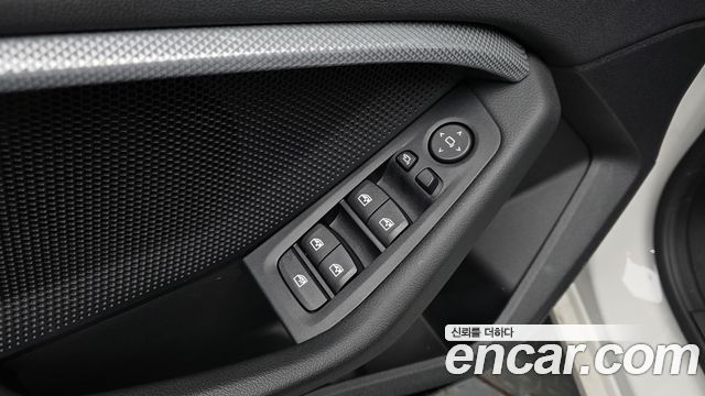 BMW 2-Series 220i Advantage