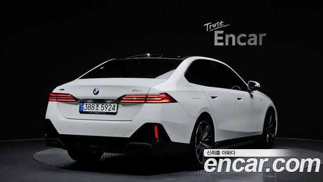 BMW 5-Series 530i xDrive M Sport