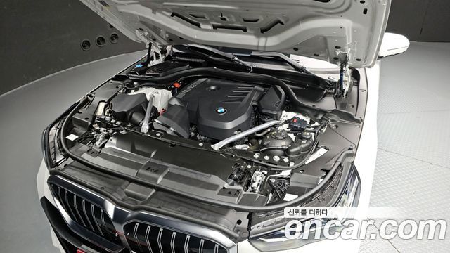 BMW 5-Series 530i xDrive M Sport