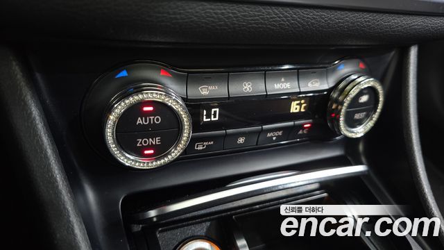 Mercedes-Benz CLA-Class CLA220 AMG Line
