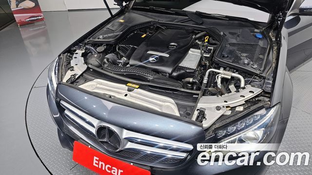 Mercedes-Benz C-Class C200 Avantgarde