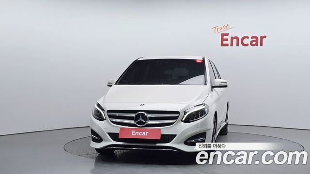 Mercedes-Benz B-Class B220