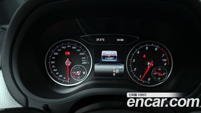 Mercedes-Benz B-Class B220