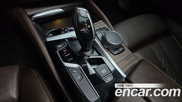 BMW 5-Series 520d M Sport Package Plus