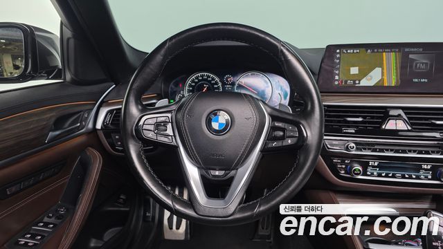 BMW 5-Series 520d M Sport Package Plus