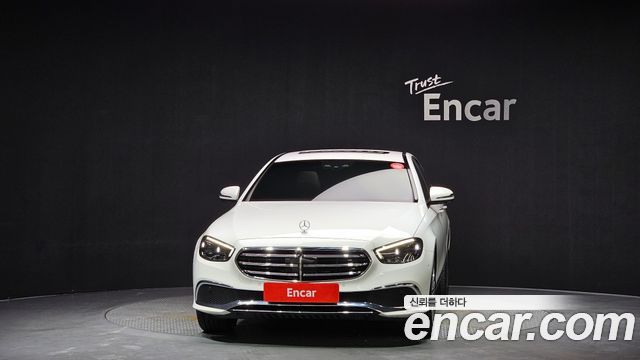 Mercedes-Benz E-Class E300e 4MATIC Exclusive