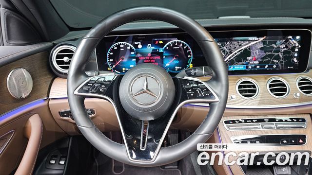 Mercedes-Benz E-Class E300e 4MATIC Exclusive