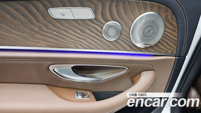 Mercedes-Benz E-Class E300e 4MATIC Exclusive