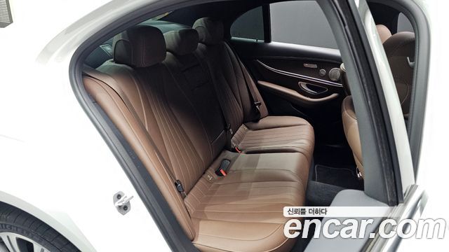 Mercedes-Benz E-Class E300e 4MATIC Exclusive