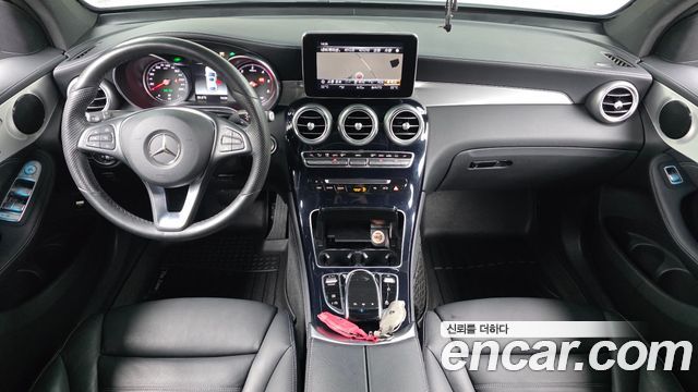 Mercedes-Benz GLC-Class GLC220 d 4MATIC Premium Coupe