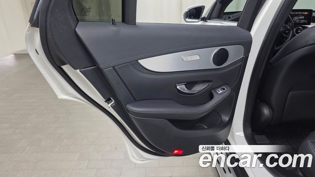 Mercedes-Benz GLC-Class GLC220 d 4MATIC Premium Coupe