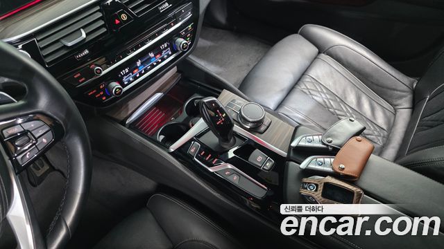 BMW 5-Series 530i M Sport Package Plus