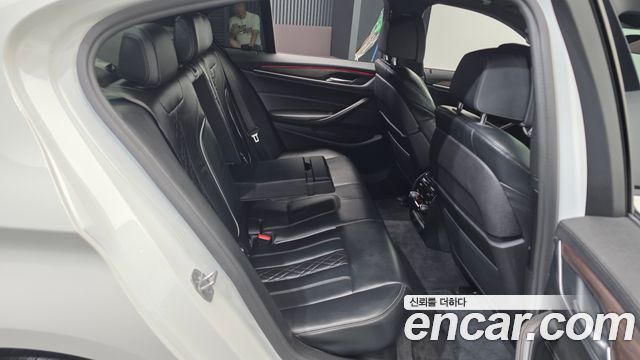 BMW 5-Series 530i M Sport Package Plus