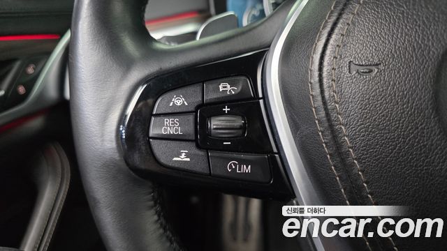 BMW 5-Series 530i M Sport Package Plus