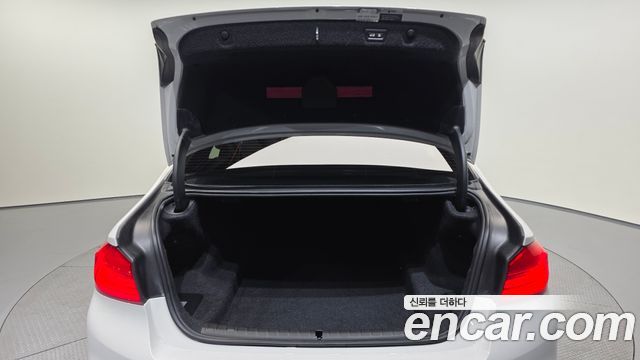 BMW 5-Series 530i M Sport Package Plus