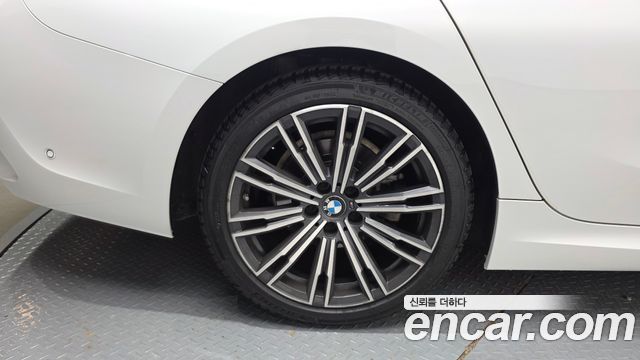 BMW 3-Series 320i M Sport