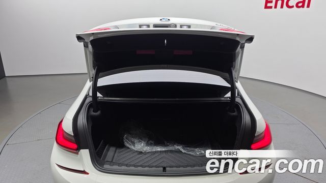 BMW 3-Series 320i M Sport