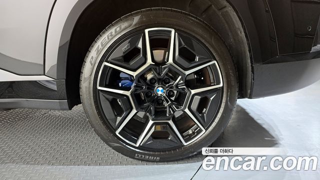 BMW XM 4.4